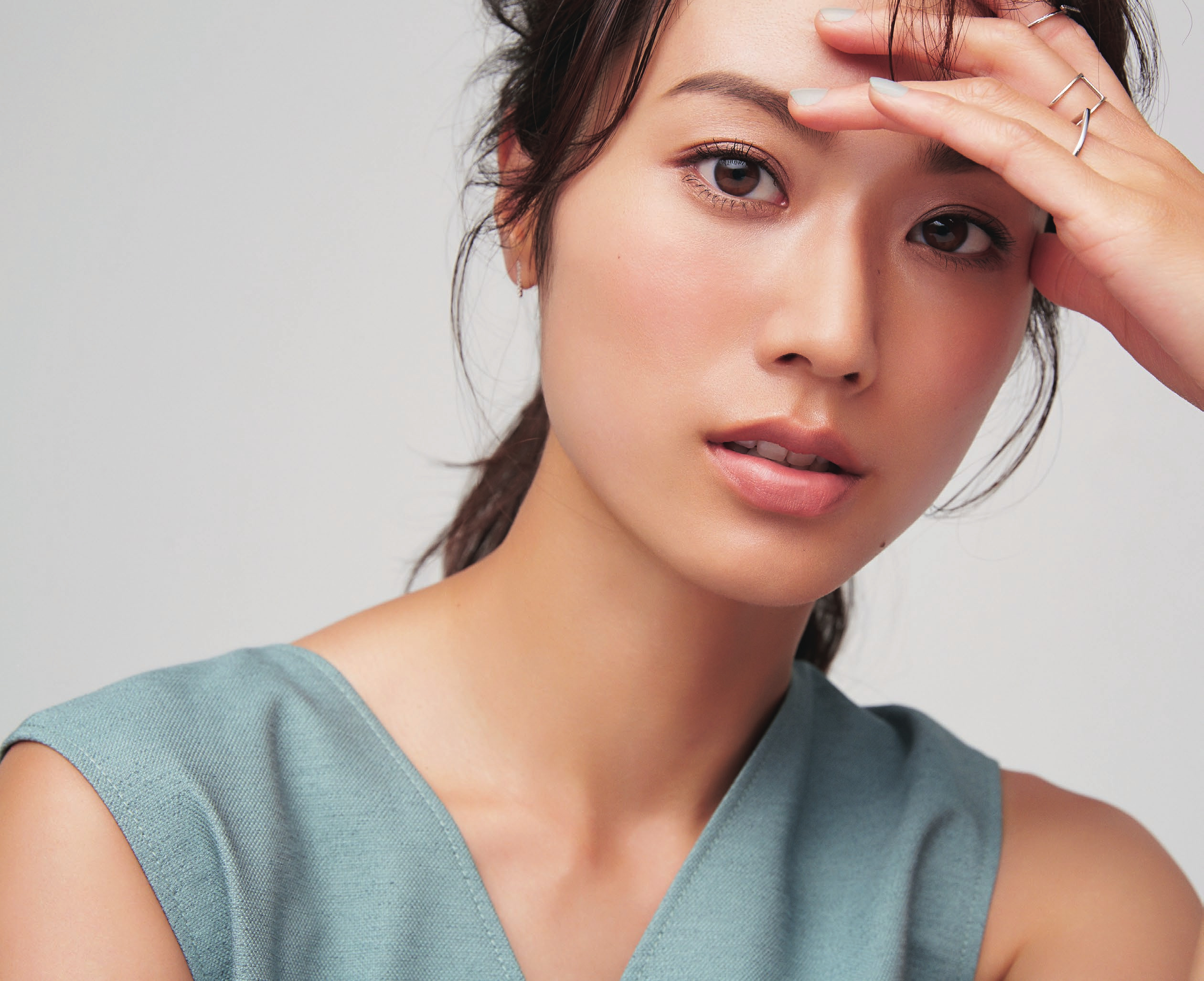 クマ 凹み 痩せ 疲れはここに集中するから 目の下カバー メークで若々しく ビューティー Very ヴェリィ 公式サイト 光文社