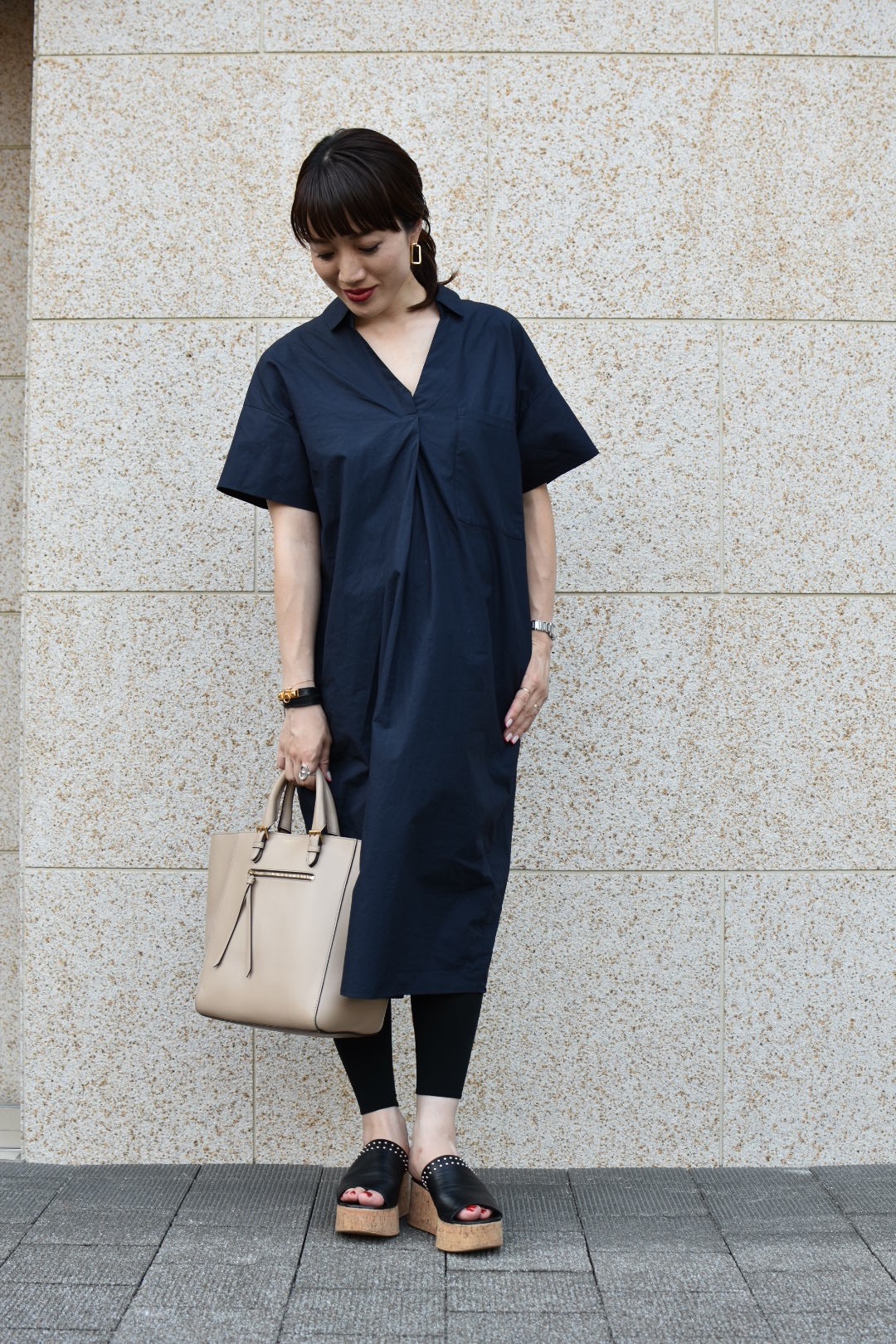 妊娠8カ月の夏のキレイめワンピースコーデ チームveryのマタニティsnap マタニティ Very ヴェリィ 公式サイト 光文社