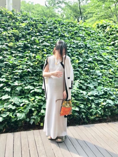妊娠7カ月のワンピースコーデ｜チームVERYのマタニティsnap　