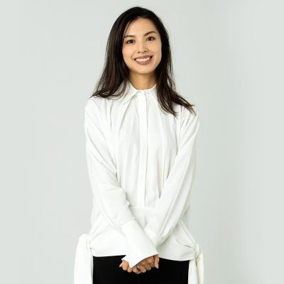 申 真衣さん“リピートコスメ”の愛用歴がスゴい！指名買いアイテム３品
