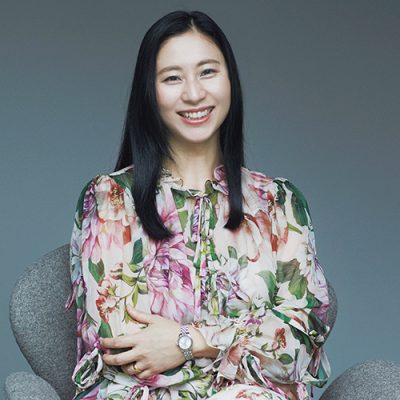 三浦瑠麗さんの 一緒に成長、私を語る〝時計〟のはなし