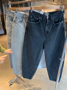ノースリ＆ビーサンでオシャレになれる方法_YLEVEパンツ＆LOEFFパンツ_裏NAVY blog #8