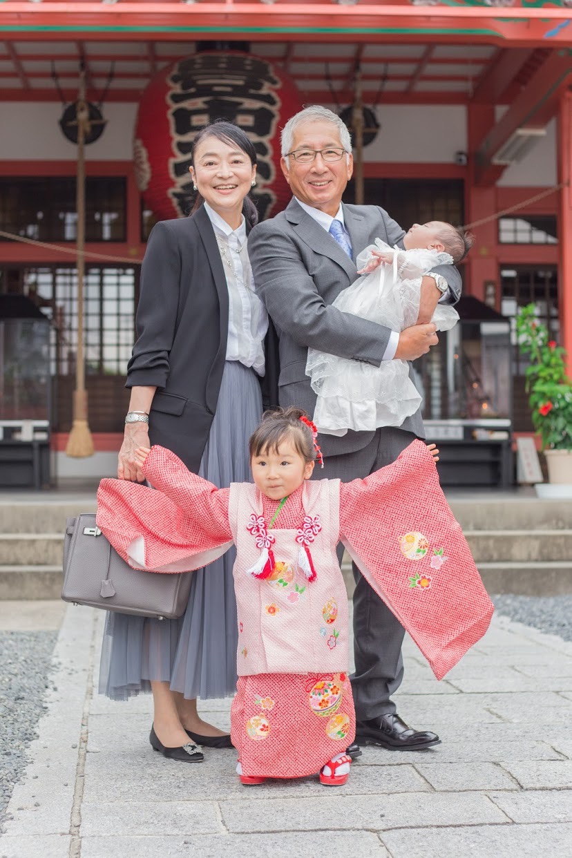 お宮参りの正解って?赤ちゃん・両親・祖父母の服装とマナー magacol お宮参りの正解って?赤ちゃん・両親・祖父母の服装とマナー magacol