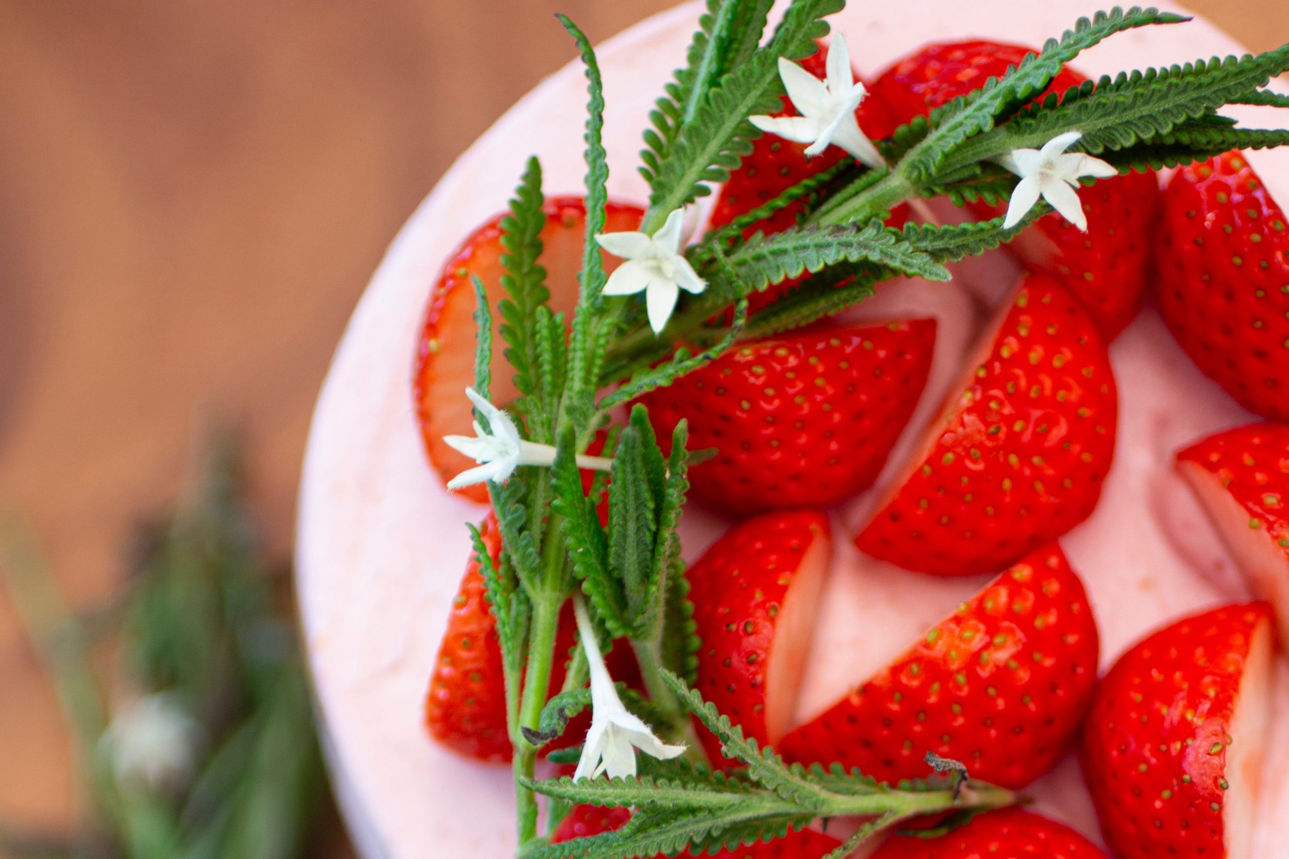 明日から予約開始 今年のクリスマスはロンハーマンの ピンクのケーキ 食 料理 Very ヴェリィ 公式サイト 光文社