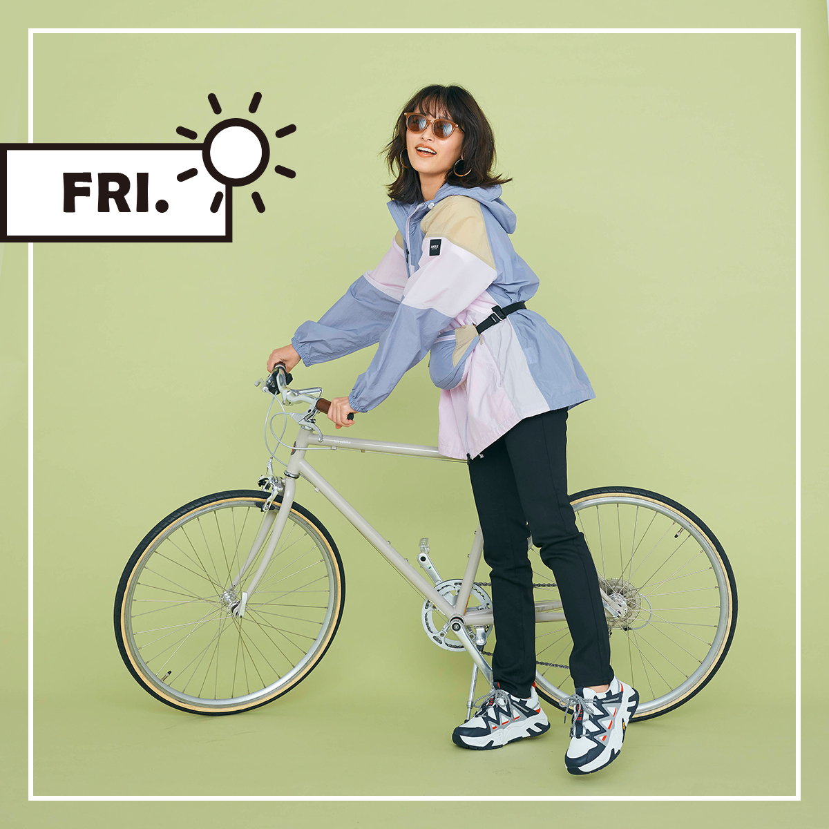 【エーグル】ご近所はちょっと派手めなくらいが洒落見えのコツ【FRI】｜VERY