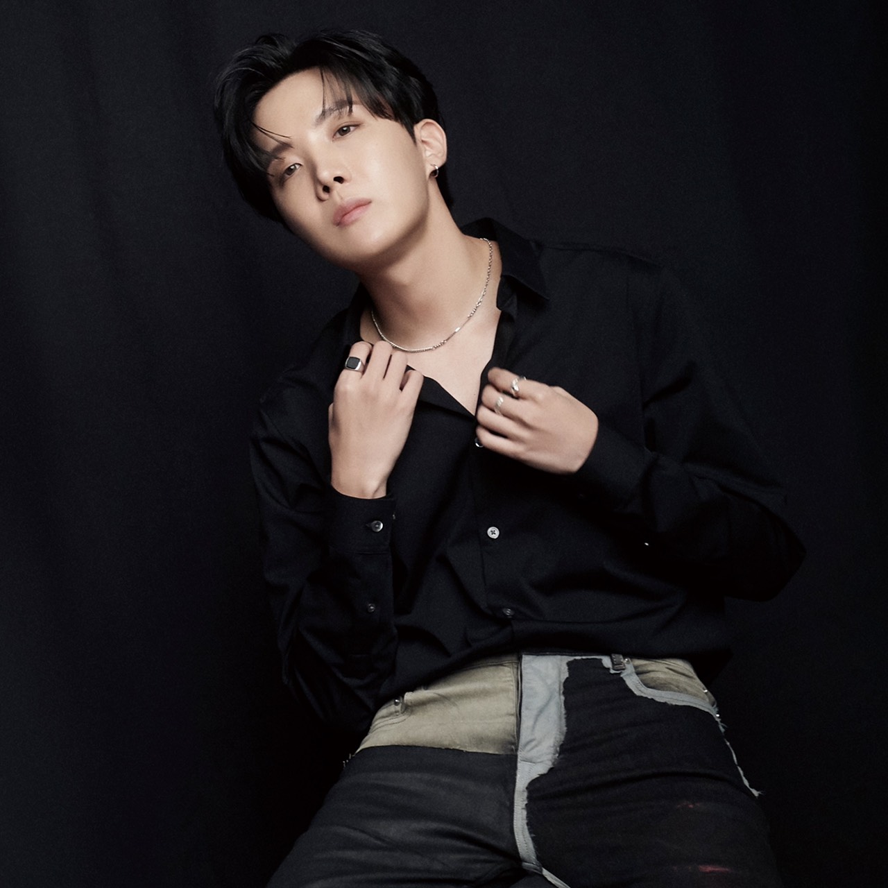 BTS写真集先行写真あり／VERY限定公開】 J-HOPEってこんな人！BTSを