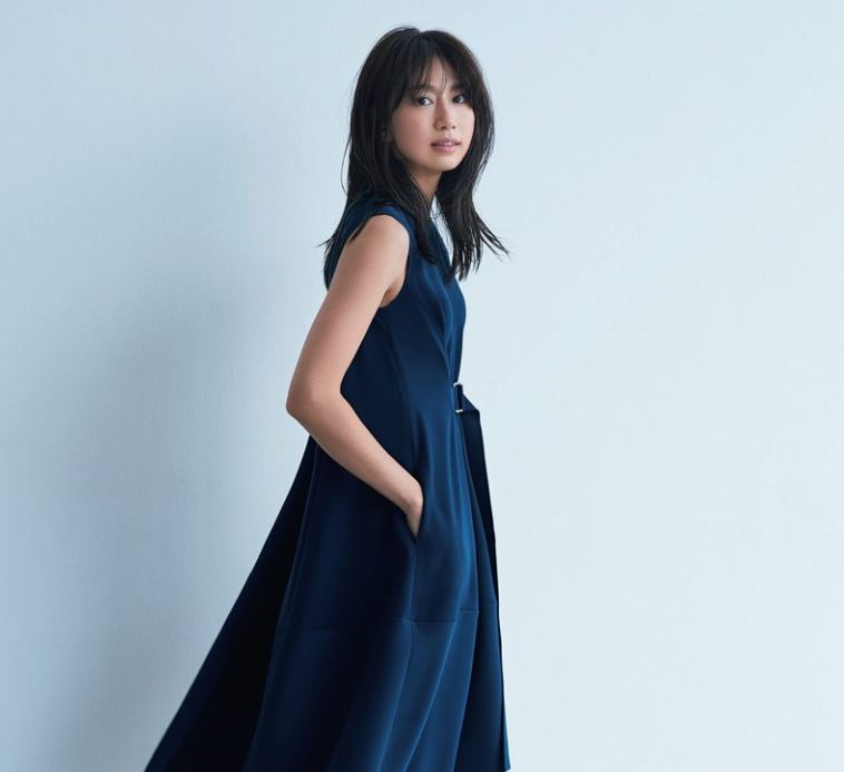 4月13（日）まで値下げロエフ　オールインワン新品タグ付東原亜希さん 東原亜希、“総額130万円超”の購入品紹介 上品なセレクトに視聴者