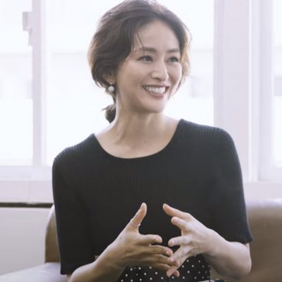 大草直子さん、夫婦でNAVY初登場！ 【パートナーと楽しむ“スキンシェア”】