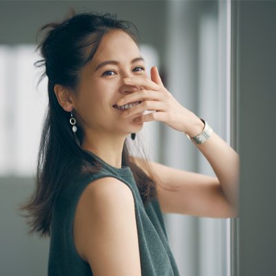 秋はひとつ結びよりダウンヘア！簡単『きれいめアレンジ』３選