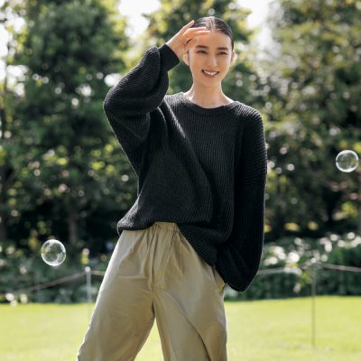 最新私服で登場！武井咲さん「プライベートはザクザク着られて洗える服が好き」