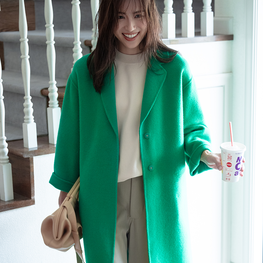 トレンドカラーのグリーンで、なんでもない日も“おしゃれしている充実