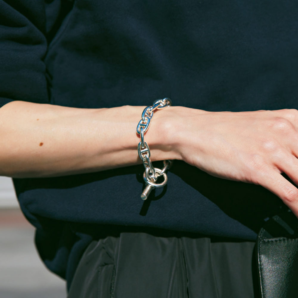 【どんなコーデにも合わせやすい】HERMES ブレスレット org.jpg