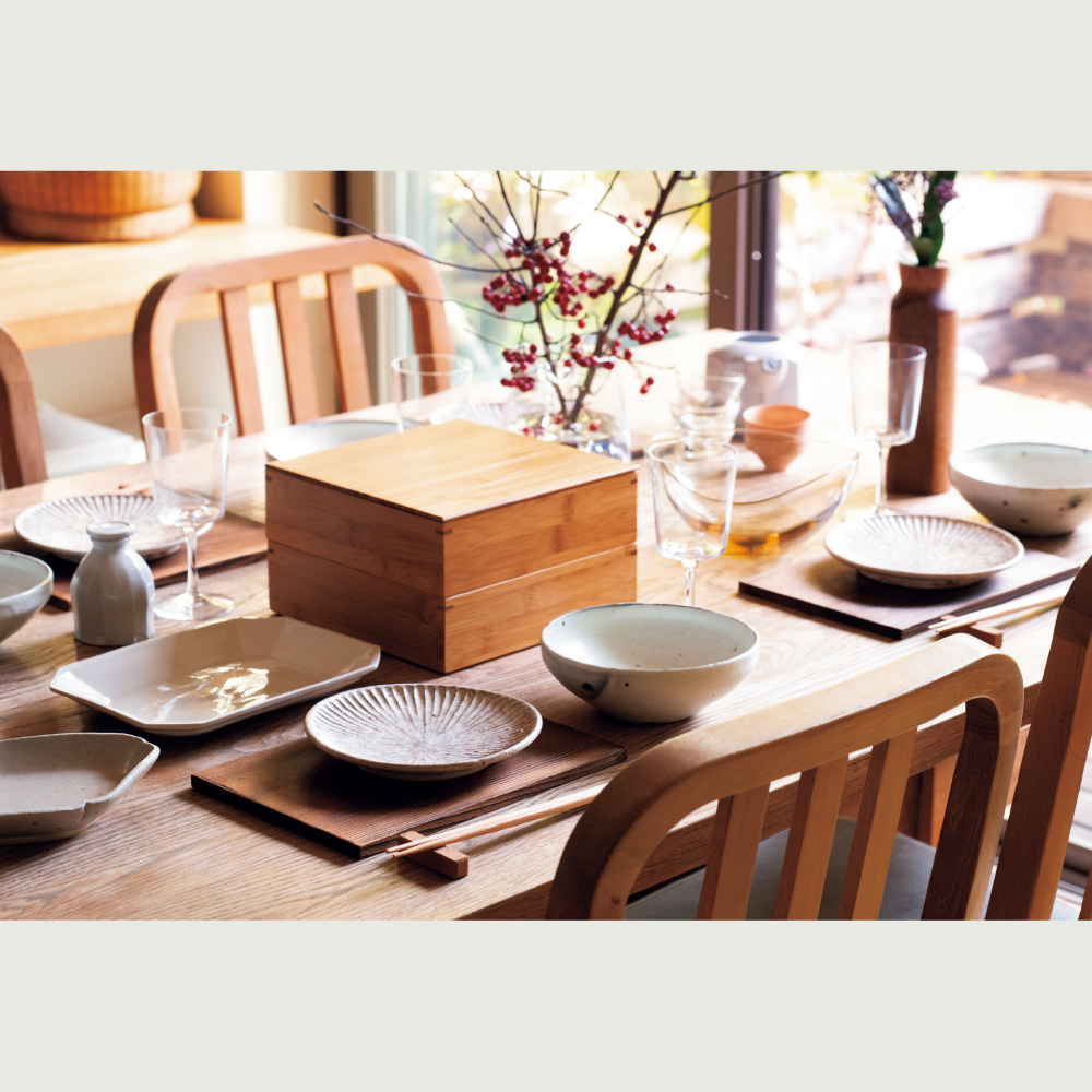 お正月テーブルコーデ】“木のお重”が中心！お気に入りの白食器で温もり