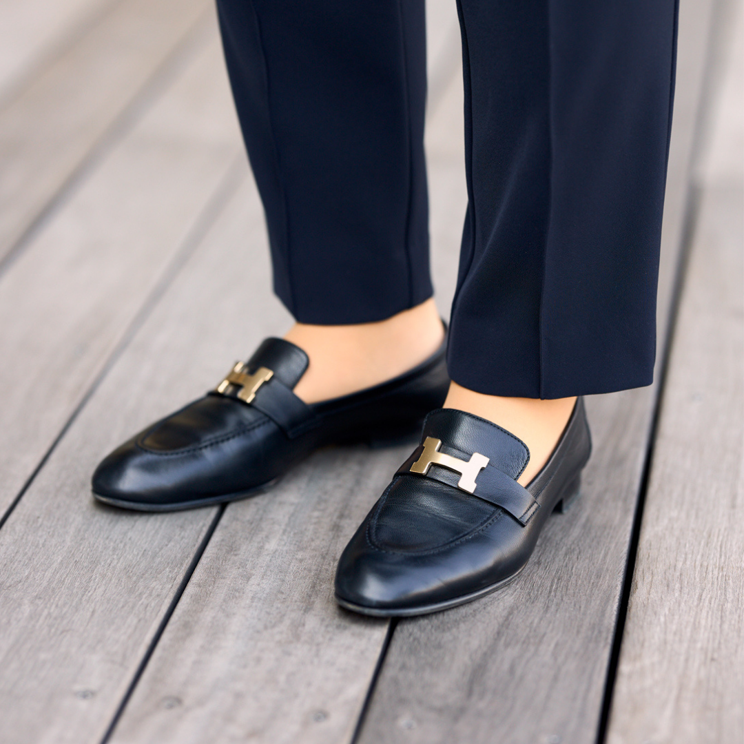 足元でコーデを引き締める HERMES ローファー VERY_SpringCD_Loafer_eyecatch.jpg