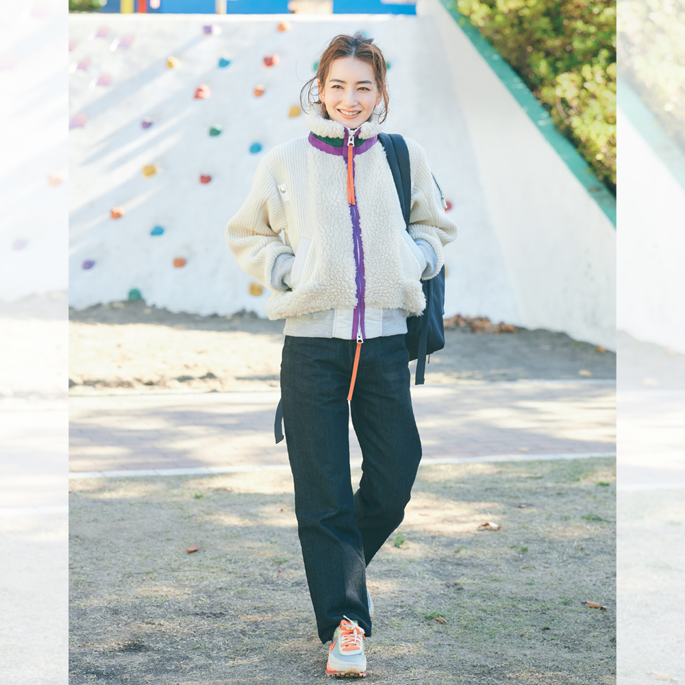 VERYモデル・辻元舞さん「派手色スニーカーが主役」のほっこりしない