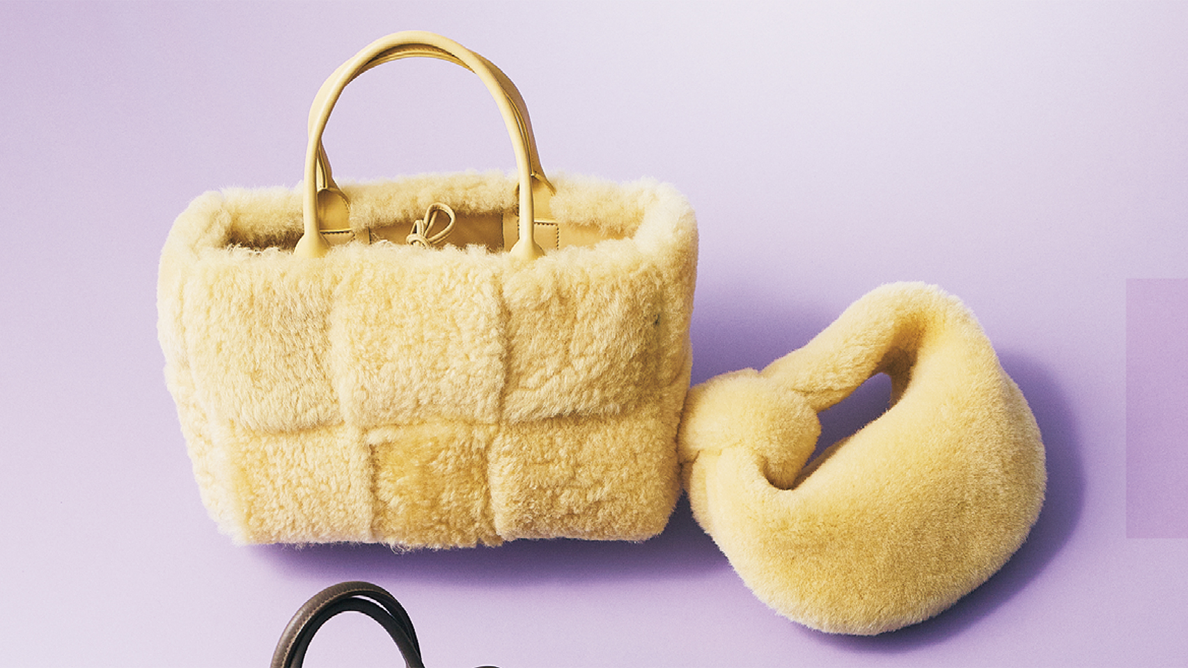 小物は今“黒以外”がアツい】ボッテガ・ヴェネタの“ひよこカラー”に注目