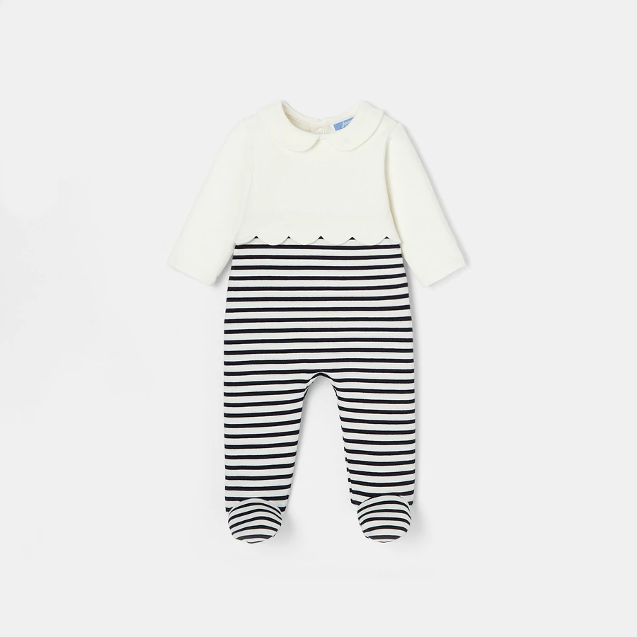 お宮参りにおすすめ。jacadi(ジャカディ)のロンパース¥9,240