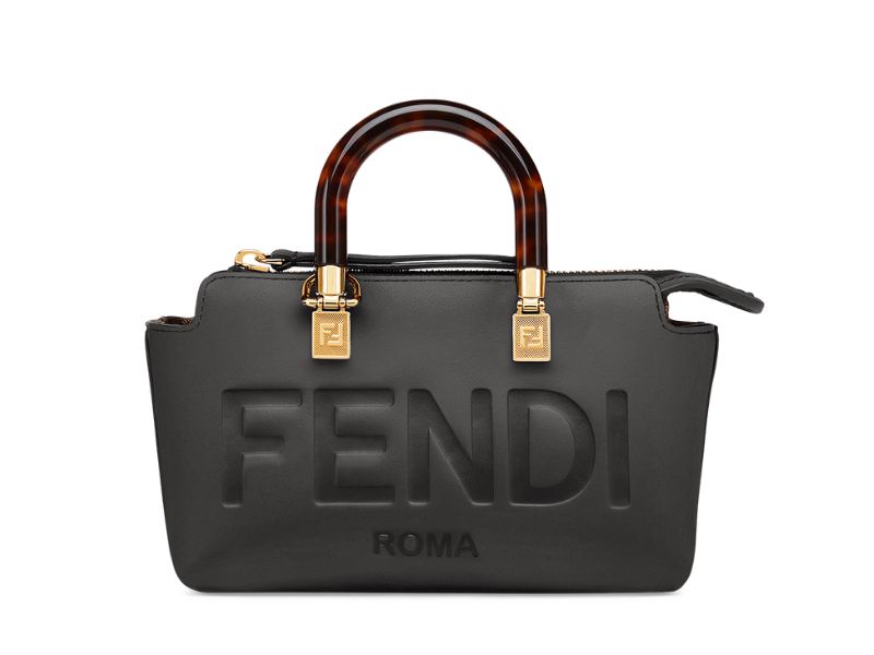 ☆人気☆【FENDI】☆フェンディ ローマキャンバススライド☆ watwatwa-1.jpg
