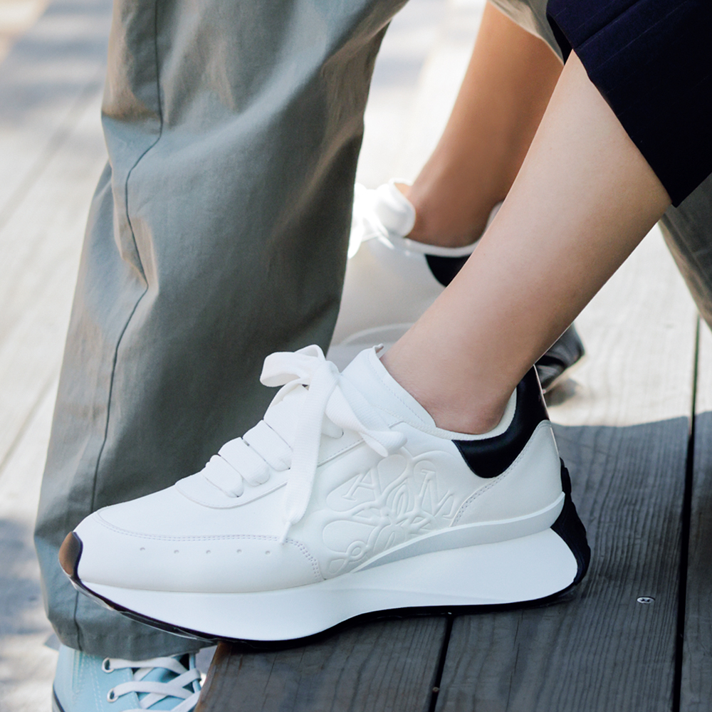 アレキサンダーマックイーン　キラキラ　厚底スニーカー アレキサンダーマックイーン キラキラ厚底スニーカー スニーカー 厚底