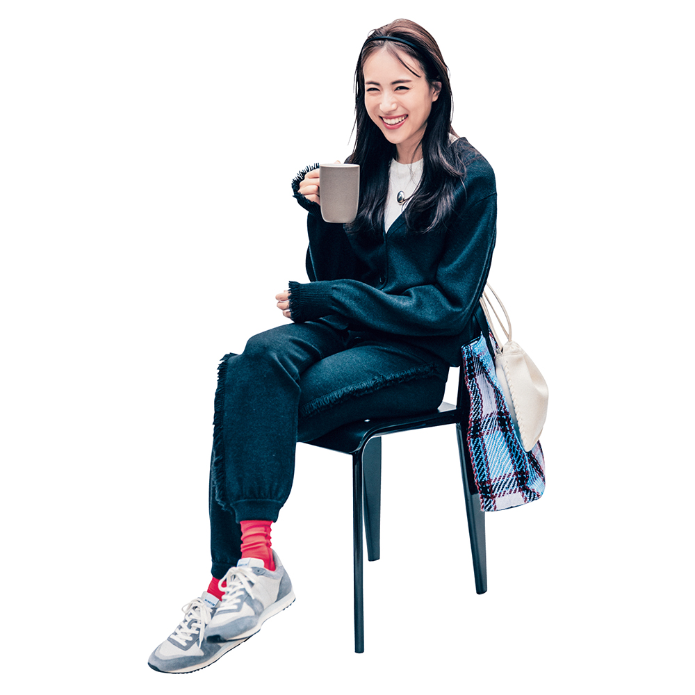 VERY掲載 笹川友里さん着用 sono ハイブリッドニットプルオーバー 