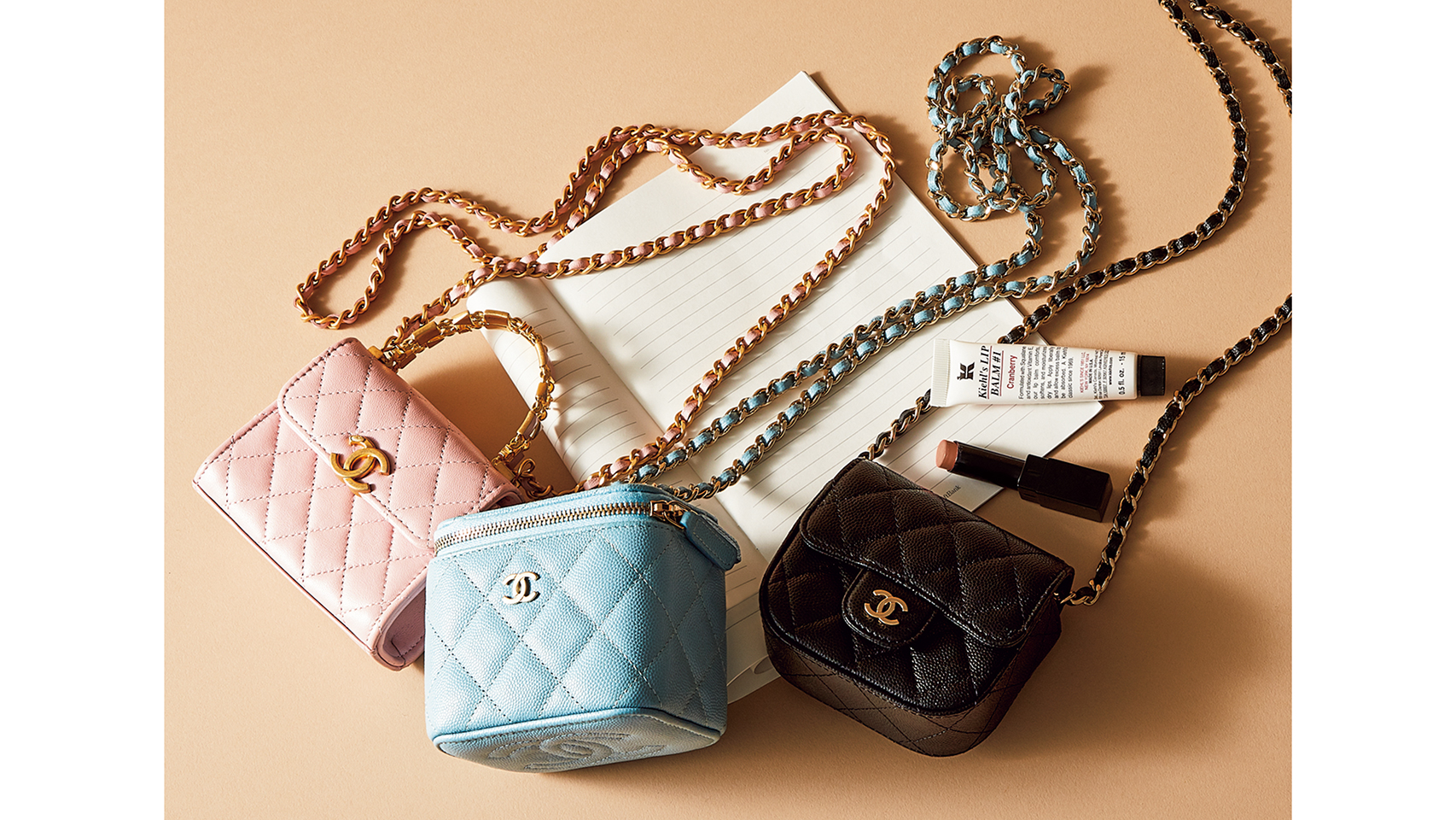 小旅行にも★大容量が嬉しい CHANEL ショッピングバッグ 小旅行にも☆大容量が嬉しい CHANEL ショッピングバック