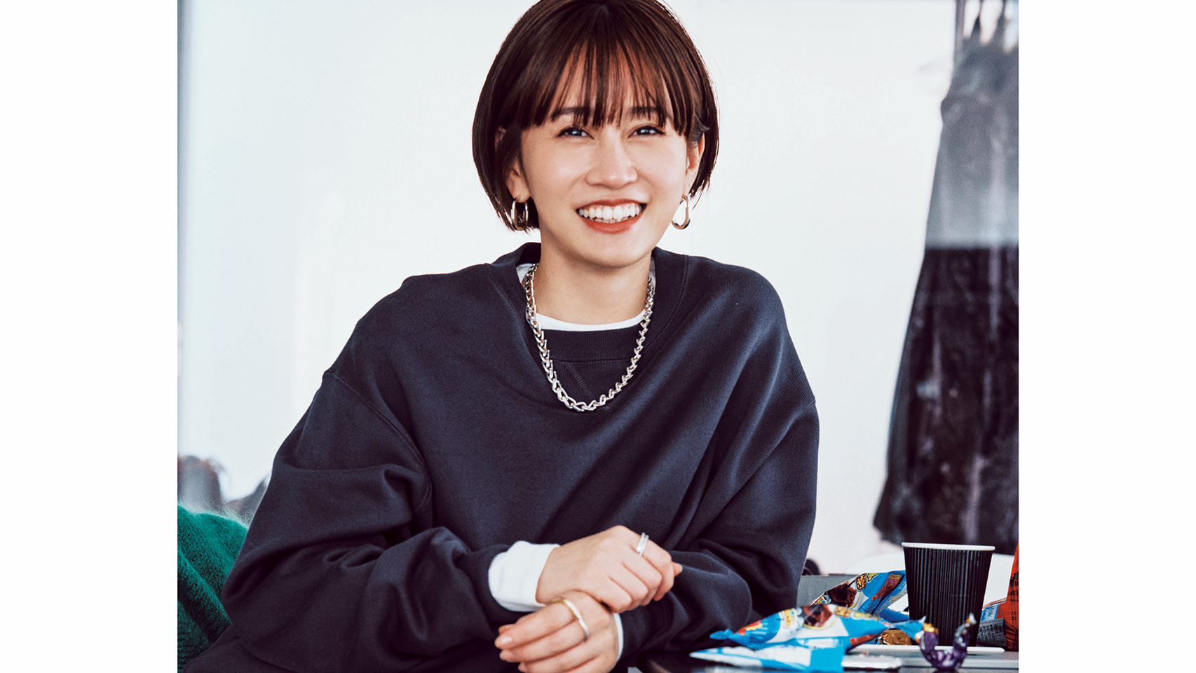 前田敦子さん【ALLティファニー】で大人の『スウェットコーデ』を