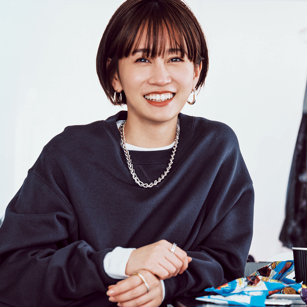 前田敦子さん【ALLティファニー】で大人の『スウェットコーデ』を