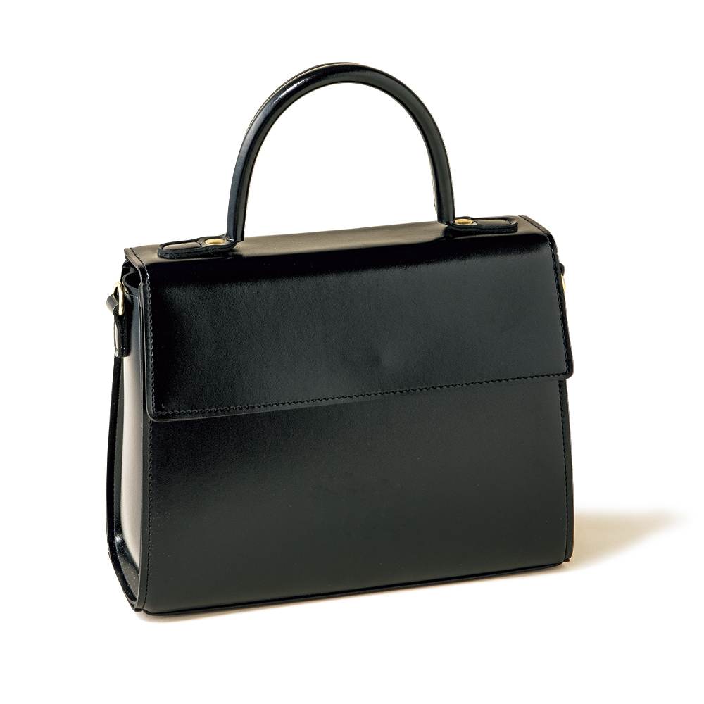 高見え◎黒のハンドバッグ【ノーブランド・美品】 8000円台に見えない【高見えバッグ】がきちんとシーンに重宝！ | VERY