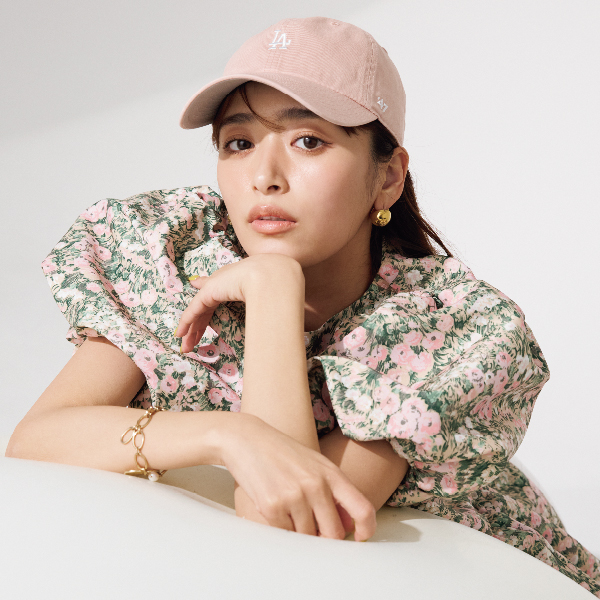 カジュアル偏差値UP！おしゃれママが頼る【春夏キャップ】 | VERY