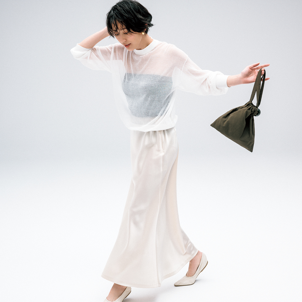 2大トレンド名品】シアートップスとサテンスカートは今こそ手に入れ