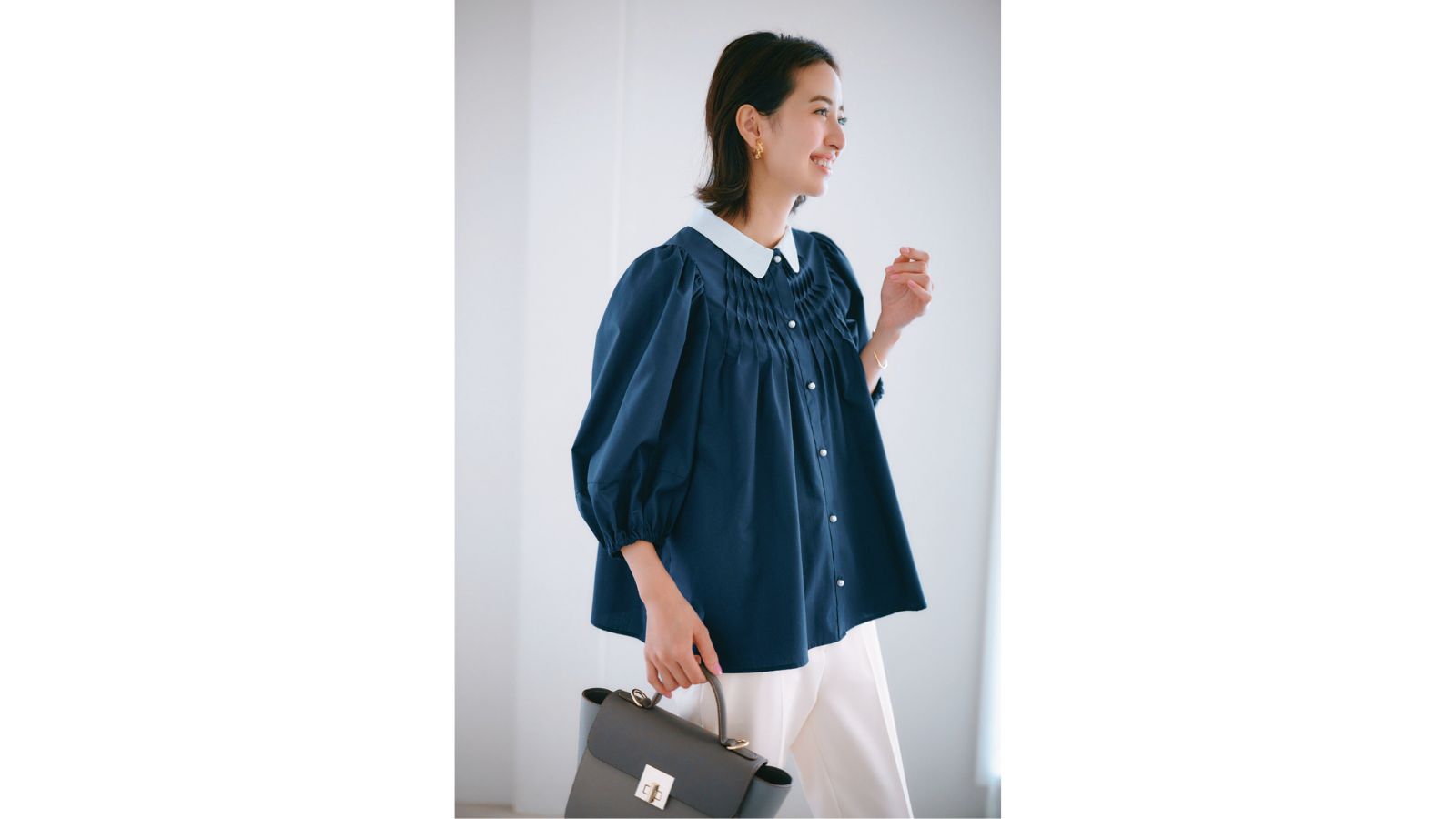 VERY STORE 2WAYタフタブラウス ネイビー THREE SQUARE]2WAYタフタブラウス | KOBUNSHA SELECT SHOP