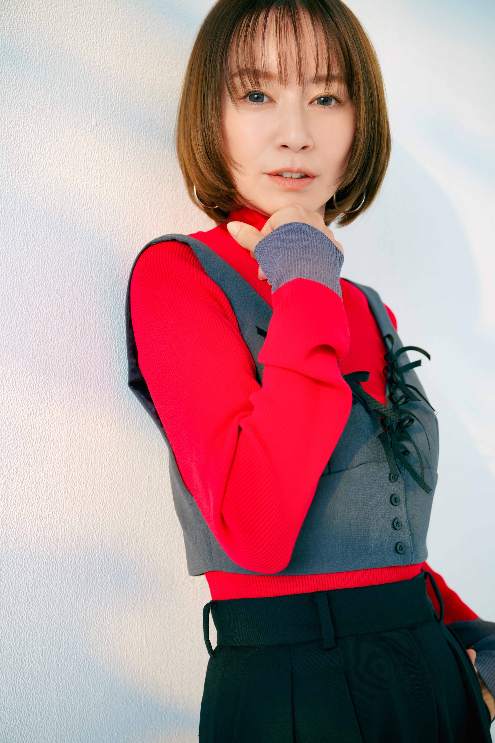 鈴木亜美さん（42）「白髪はだいぶ増えました。自宅でカラーリングすることも」 | VERY