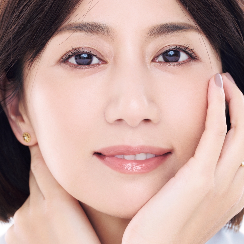 運命の1本が誕生！ディオールのアイコンスキンケアが劇的に進化 | VERY