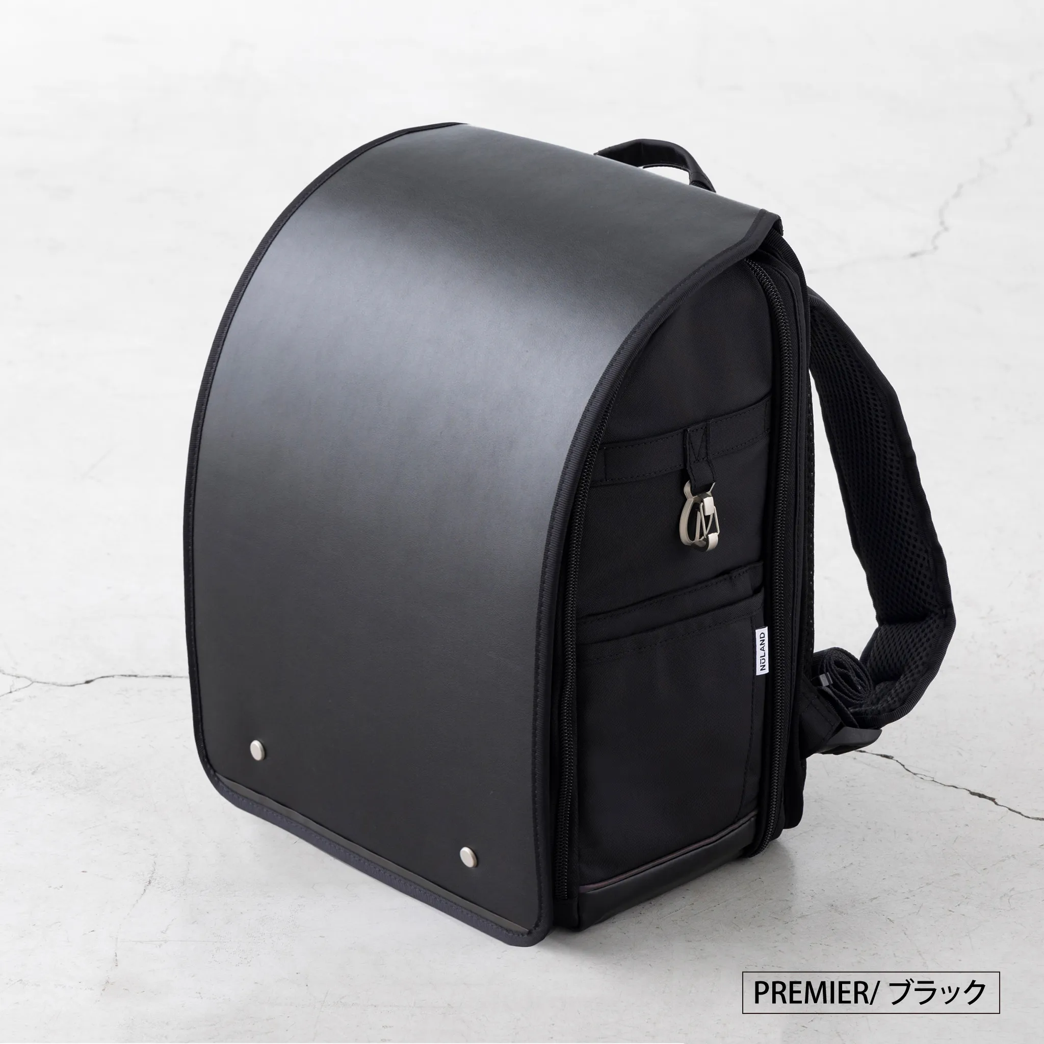 NuLAND（ニューランド）のランドセルリュック。PREMIER（プレミア）のブラック