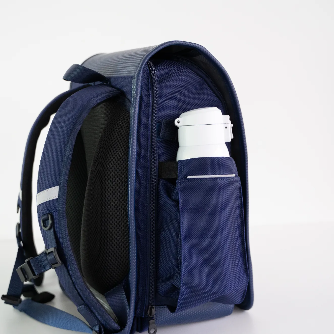 スクールリュックUMIの特許取得リュックベルト「ゼロジーフィット」