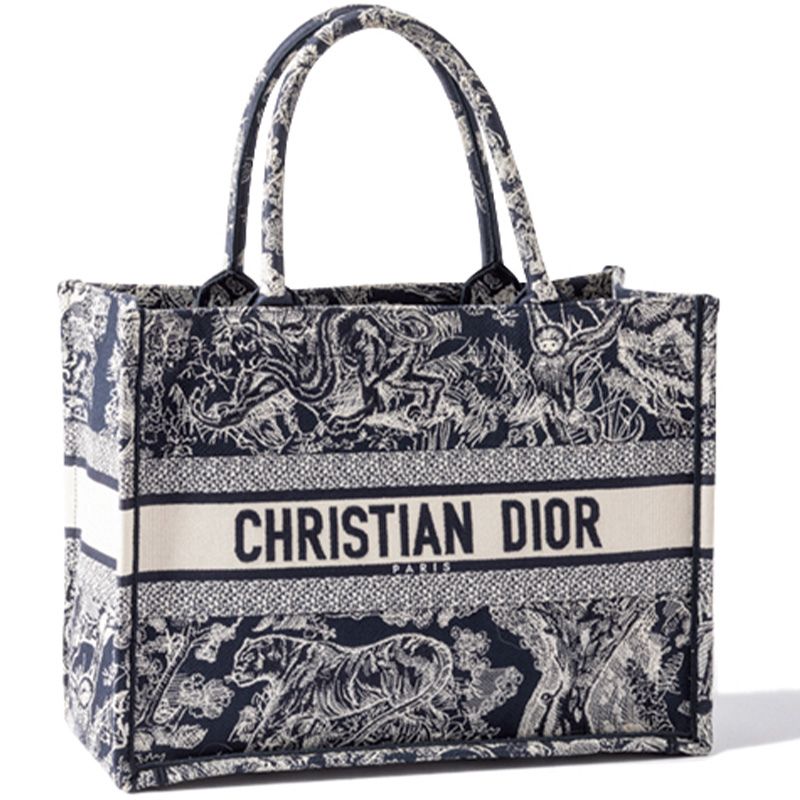 【洗練された大人の魅力◎】Dior トートバッグ 通勤ママは【ディオールトート】を愛用！バッグの中の“モノ”を