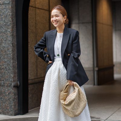 【NaVY読者SNAP】yori・外村久美子さんは「ボッテガ・ヴェネタ」でカジュアルを格上げ