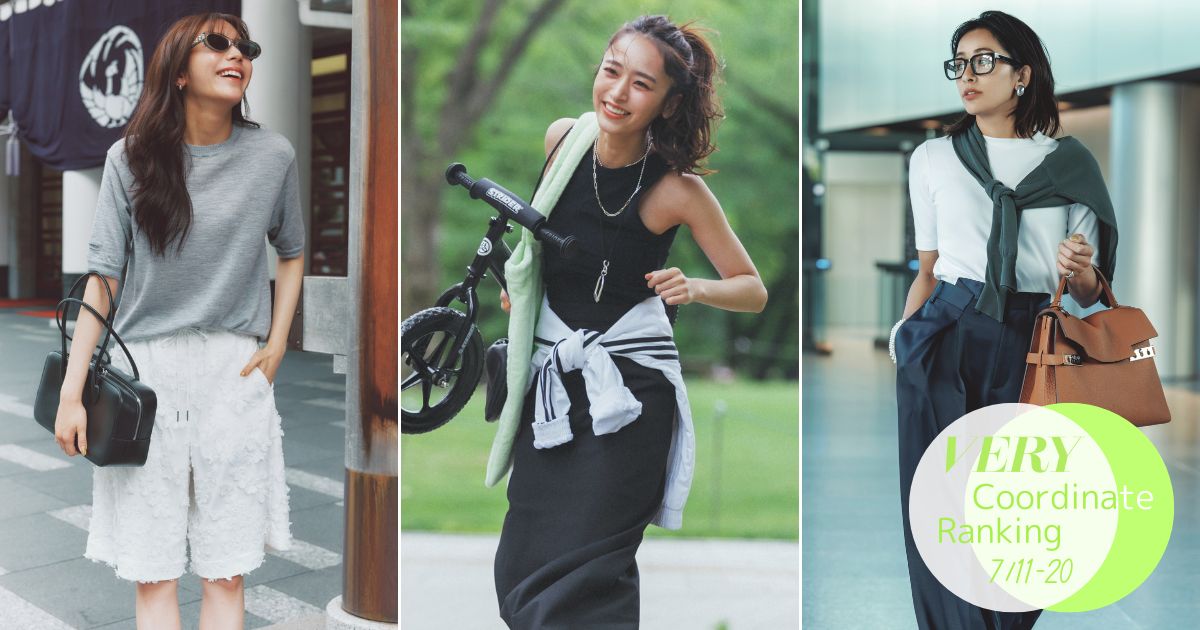 グレーの半袖ニットと白のレースジャガードのハーフパンツコーデと黒のワントーンコーデにトラックブルゾンを腰巻きしたコーデと白の半袖トップスにウエストにイレギュラータックが入ったパンツを合わせたコーデ