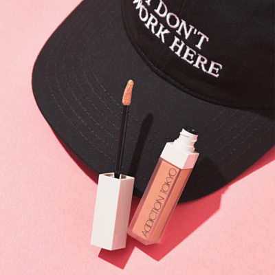 “キャップ姿”がもっと可愛くなる『夏っぽチーク』の効果効能！