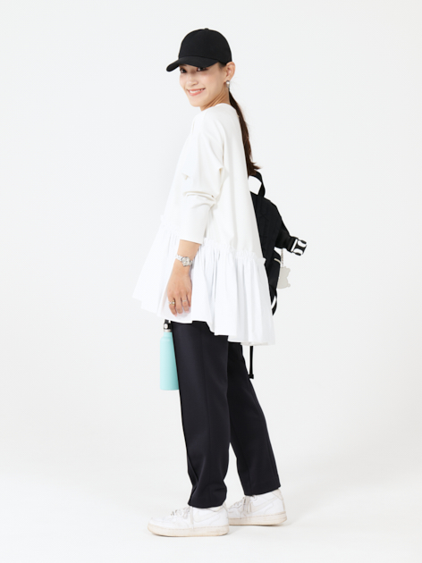 クラウドチームVERY髙松愛里の[THREE SQUARE]美脚ストレッチパンツ