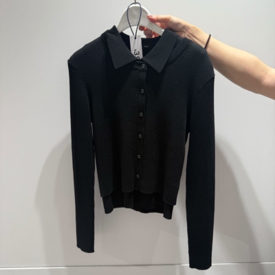 【GU新作】VERYスタッフの一押しはキレイ＆細見えな「衿付きニット」