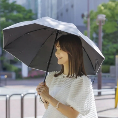 絶対焼かない派の愛用【日傘】3選！折り畳みと長い傘で使い分けも
