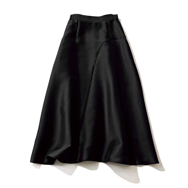 MWの黒サテンスカート