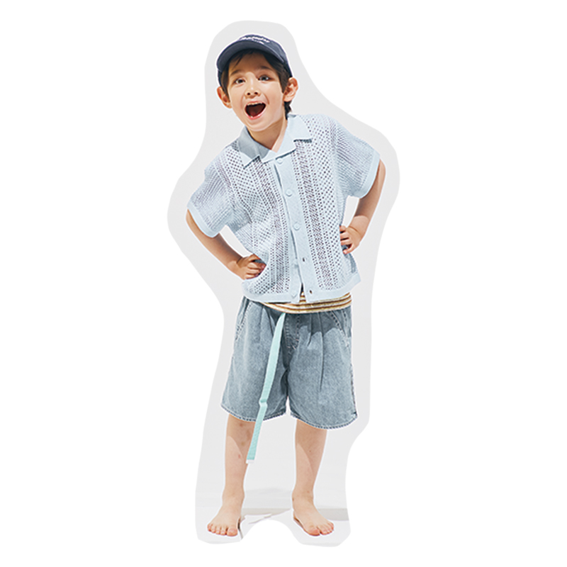 帽子をかぶったおしゃれな男の子