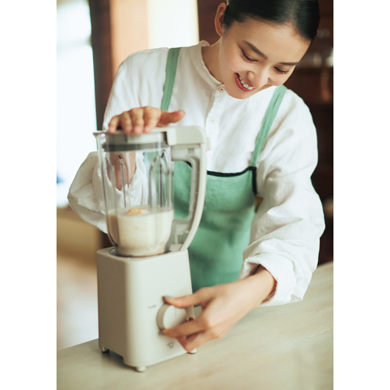 ミキサーにかけるだけでスープが完成