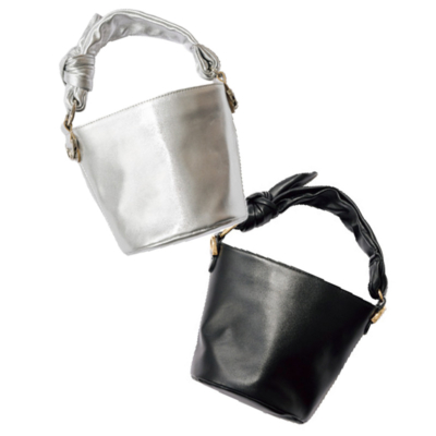 トレンド『バケツ型ミニバッグ』は“見た目以上の収納力”にも注目！