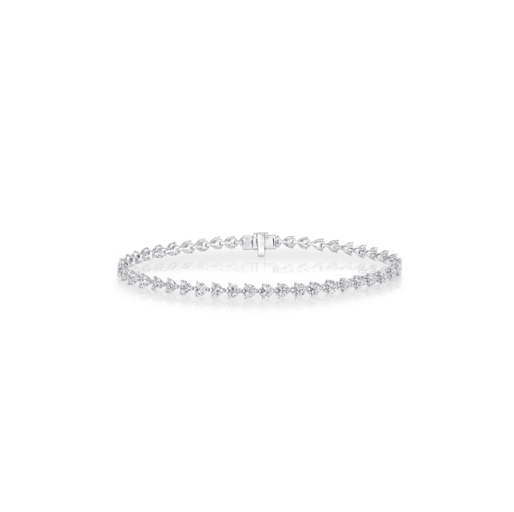 2025/08/Graff-Heart-Shape-White-Diamond-Bracelet-set-in-White-Gold-4.4-cts-RGB609-GB18088.jpg
