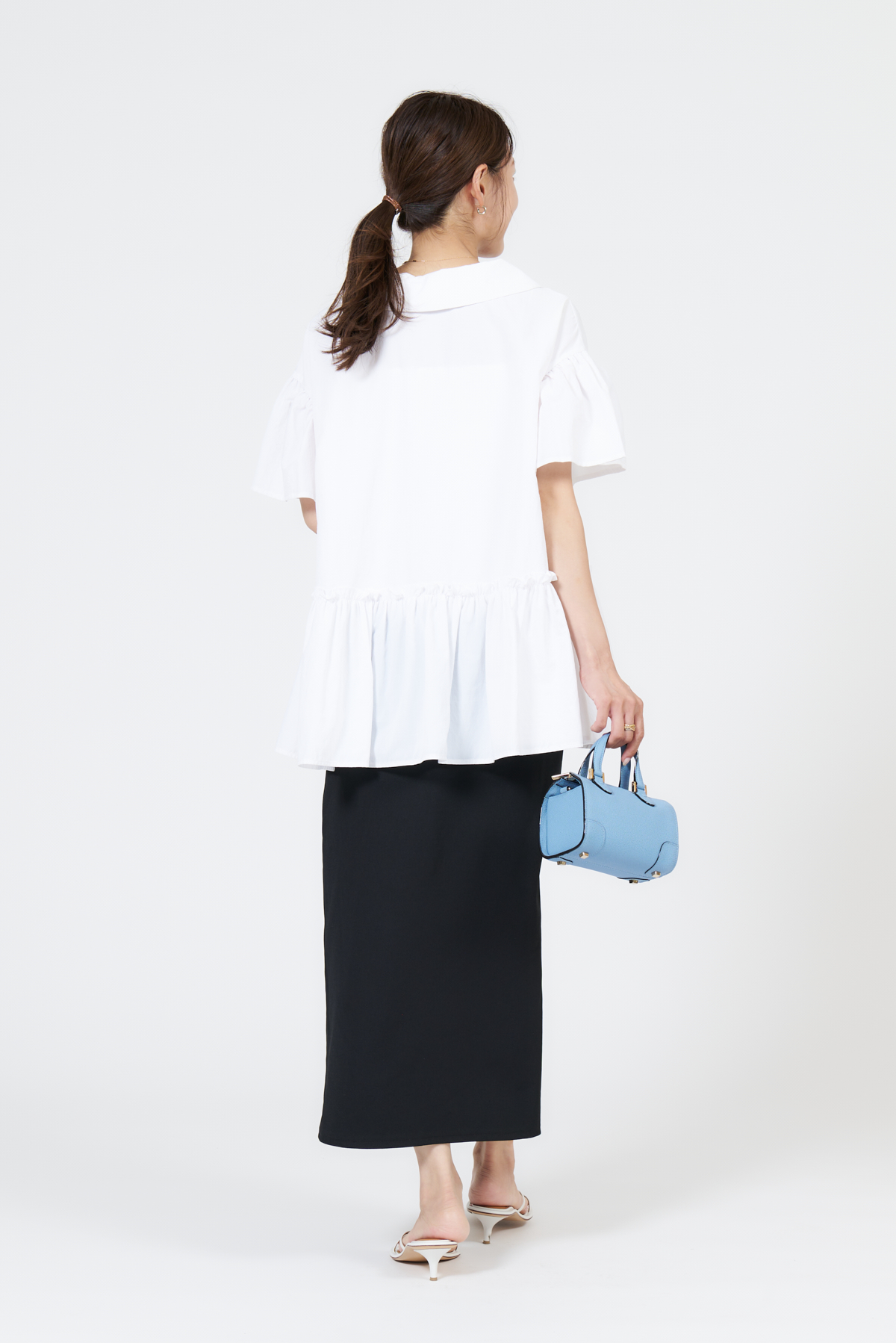 クラウドチームVERY細川美沙都の[THREE SQUARE]2WAYタフタブラウスコーデ