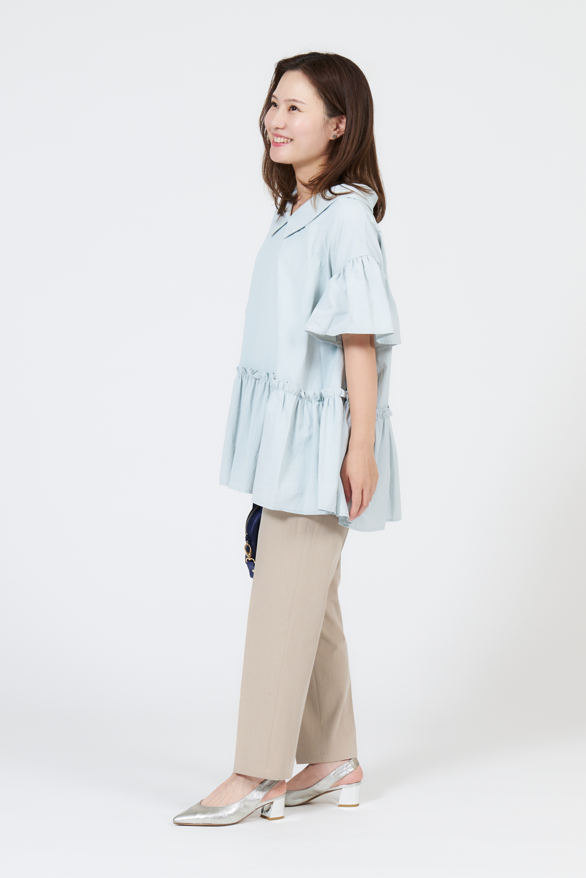 クラウドチームVERY長谷川侑奈の[THREE SQUARE]2WAYタフタブラウスコーデ