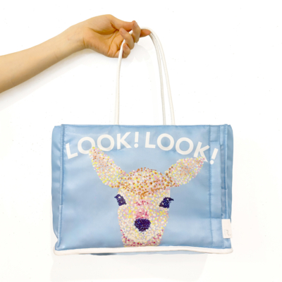 数年先まで予約殺到の画家Conocaさん×ROOTOTEのコラボトートは運動会、遠足にも大活躍！